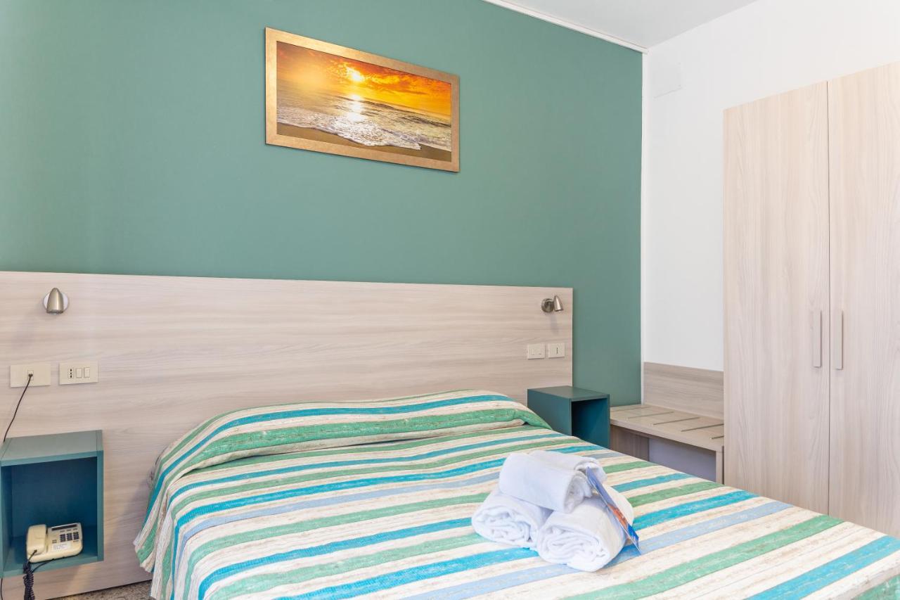 Hotel Laura Cavallino-Treporti Bagian luar foto