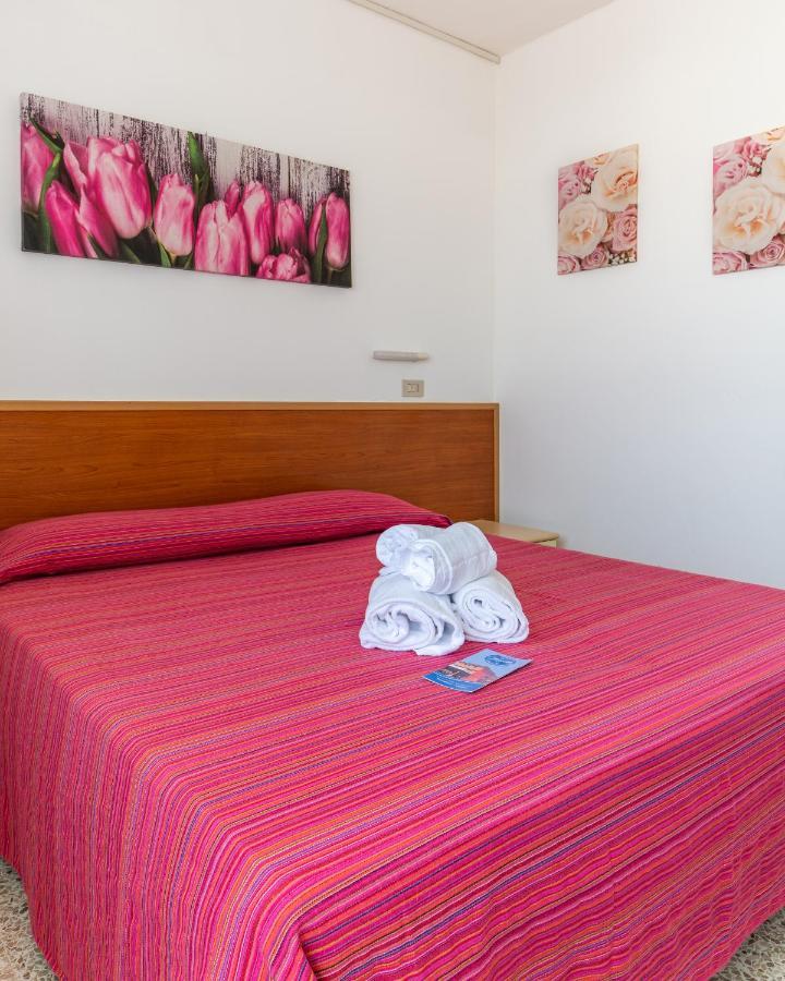 Hotel Laura Cavallino-Treporti Bagian luar foto