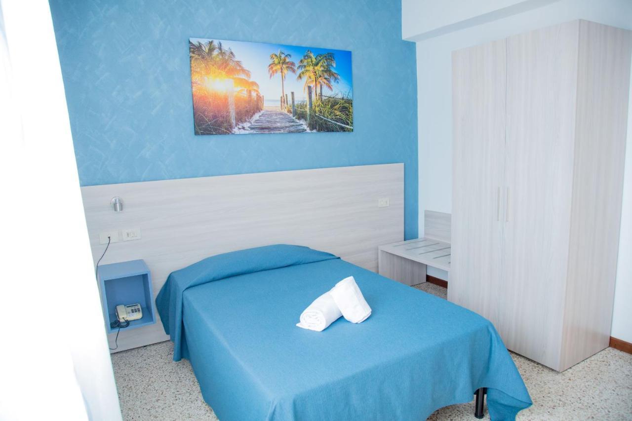 Hotel Laura Cavallino-Treporti Bagian luar foto